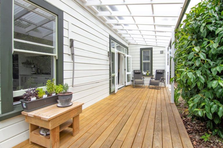 Photo of property in 11 Colombo Street, Hokowhitu, Palmerston North, 4410