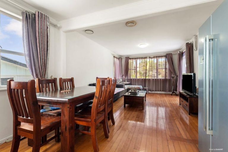 Photo of property in 31 Tomo Street, New Lynn, Auckland, 0600