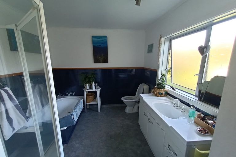 Photo of property in 27 Ymca Road, Mahia, Nuhaka, 4198