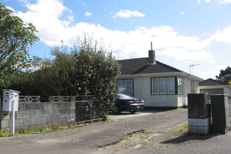 Photo of property in 175 College Street, Awapuni, Palmerston North, 4412