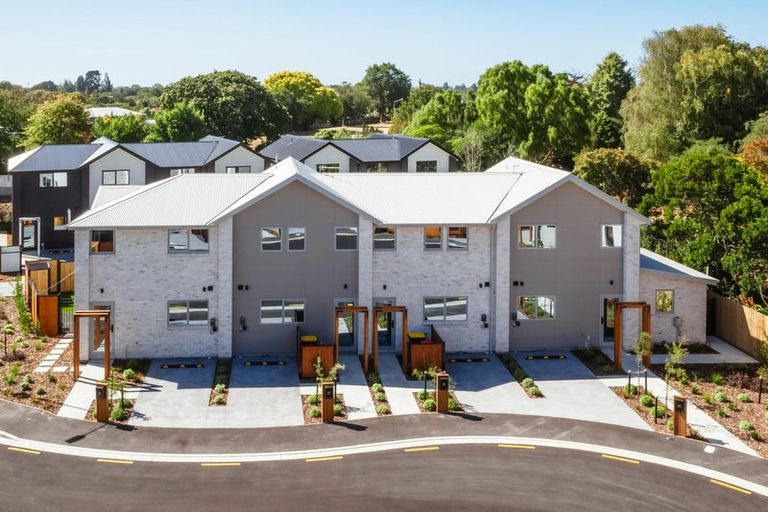 Photo of property in 3/5 Matata Place, Dallington, Christchurch, 8061