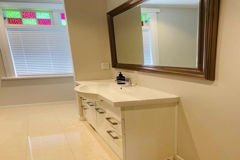 Photo of property in 67 Beach Road, Pahurehure, Papakura, 2113