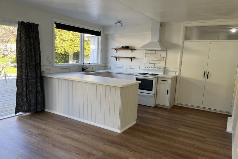 Photo of property in 94a Waikawa Road, Picton, 7220