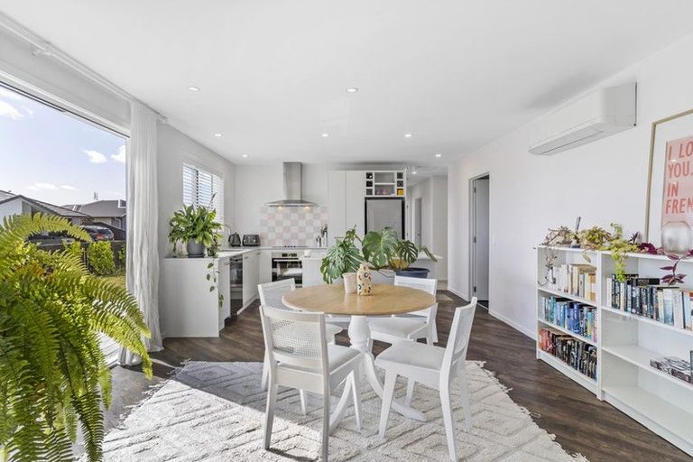 Photo of property in 11 Union Drive, Papamoa, 3118