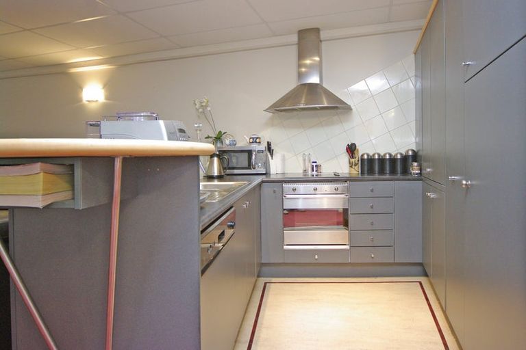 Photo of property in Sirocco Apartments, 302/8 Church Street, Wellington Central, Wellington, 6011