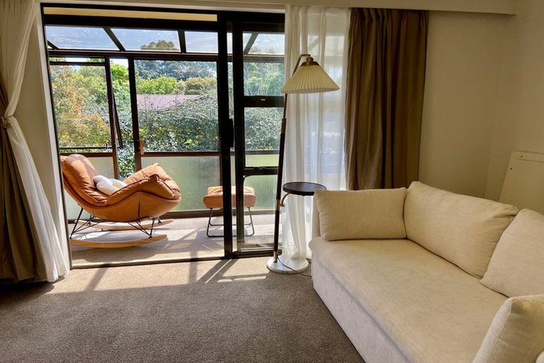 Photo of property in 2/6 Loloma Drive, Half Moon Bay, Auckland, 2012