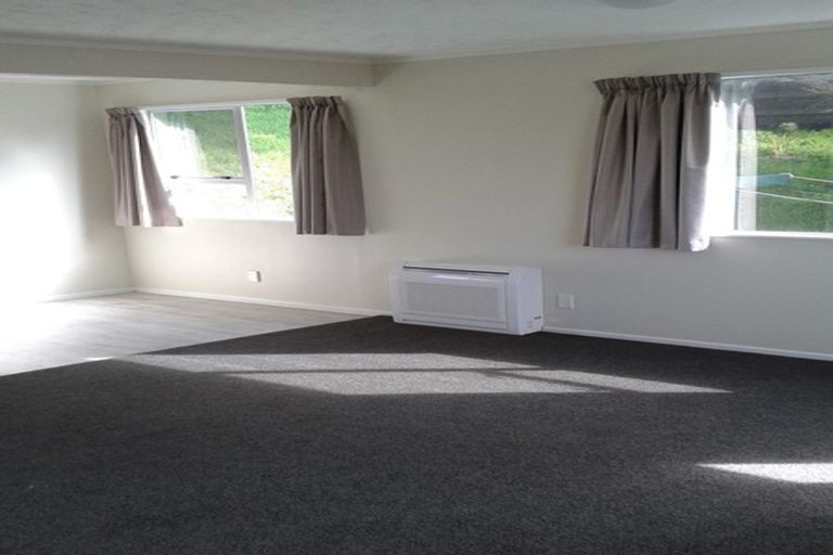 Photo of property in 90 Cunliffe Street, Churton Park, Wellington, 6037