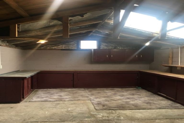 Photo of property in 4 Dunstan Crescent, Hornby, Christchurch, 8042