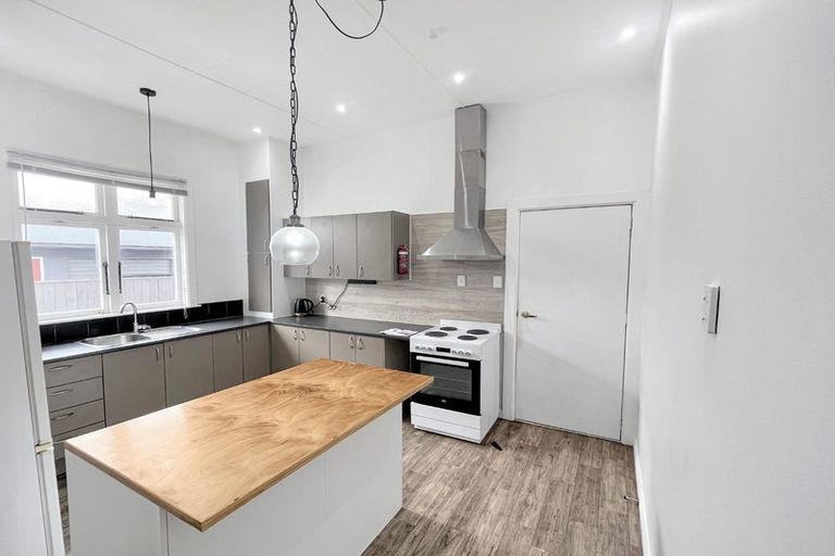 Photo of property in 195 Ferguson Street, West End, Palmerston North, 4412