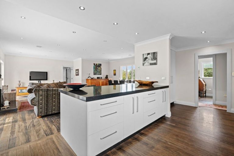 Photo of property in 122 Cross Line, Morison Bush, Greytown, 5794