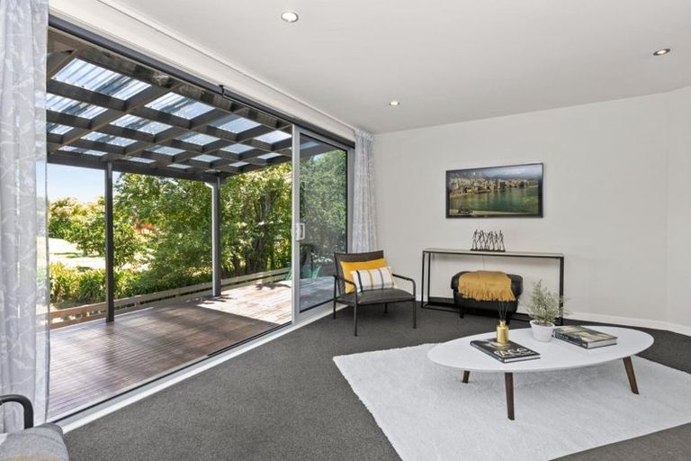 Photo of property in 9a Saint Hill Lane, Havelock North, 4130