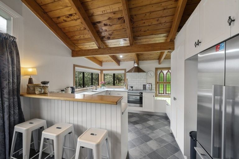 Photo of property in 8a Carthew Street, Okato, 4335