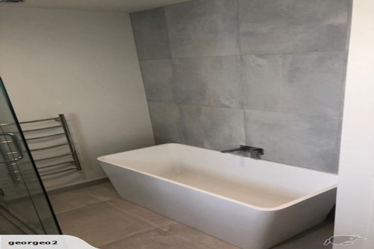 Photo of property in 281 Cannon Hill Crescent, Mount Pleasant, Christchurch, 8081