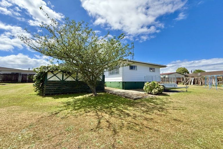 Photo of property in 12 Wairoa Place, Tokoroa, 3420
