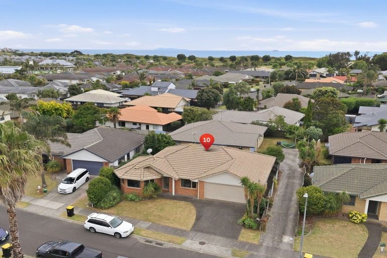 Photo of property in 10 Aspen Place, Papamoa Beach, Papamoa, 3118