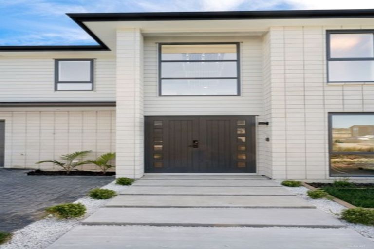 Photo of property in 62 Donegal Park Drive, Flat Bush, Auckland, 2019