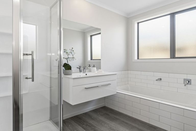 Photo of property in 78 Puhirake Crescent, Pyes Pa, Tauranga, 3112