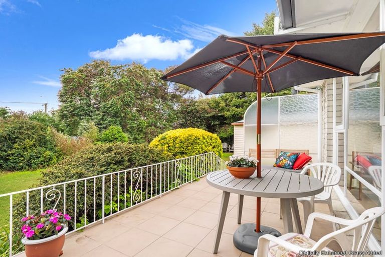 Photo of property in 12 Lomax Place, Islington, Christchurch, 8042