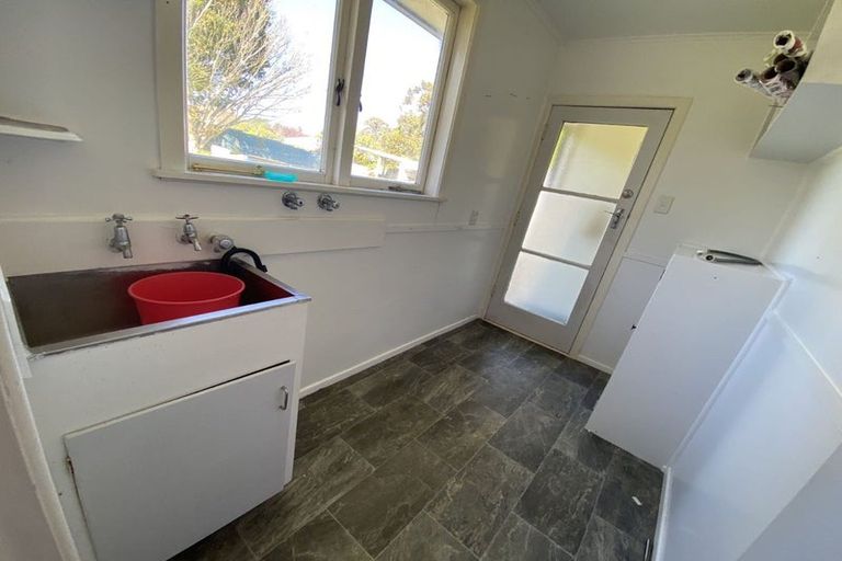 Photo of property in 10 Ribblesdale Road, Henderson, Auckland, 0612