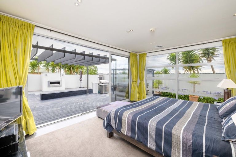 Photo of property in 1 Te Waihora Street, Pegasus, 7612