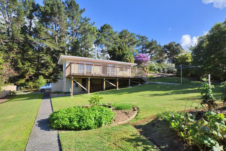 Photo of property in 122 Anzac Road, Morningside, Whangarei, 0110