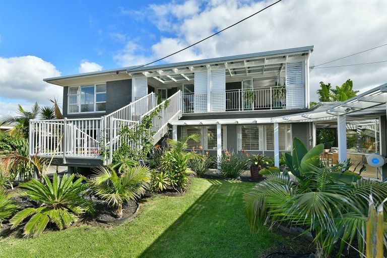 Photo of property in 6 Pine Road, Orewa, 0931