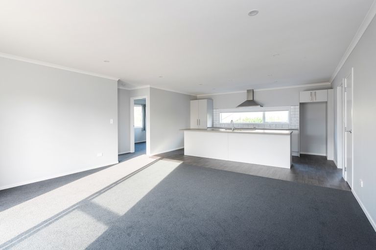 Photo of property in 1145a Heaphy Terrace, Fairfield, Hamilton, 3214