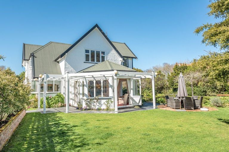 Photo of property in 32 Brassey Road, Saint Johns Hill, Whanganui, 4500