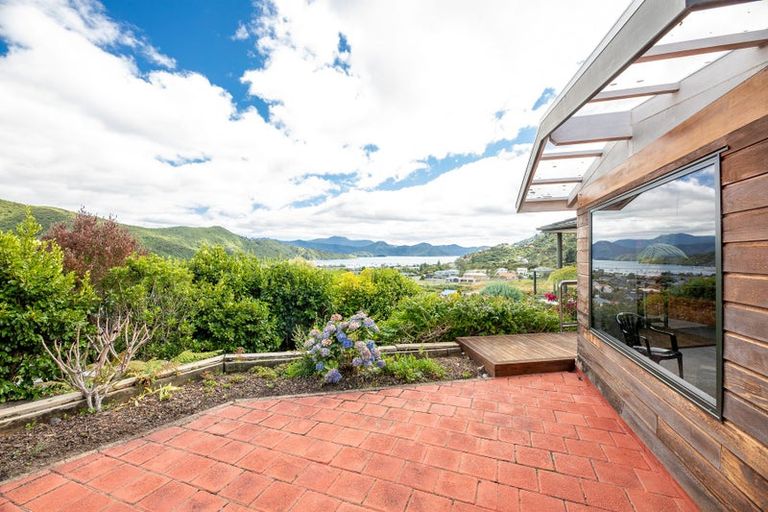Photo of property in 10 Moana Heights, Waikawa, Picton, 7220