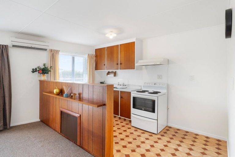 Photo of property in 16b Kent Street, Levin, 5510