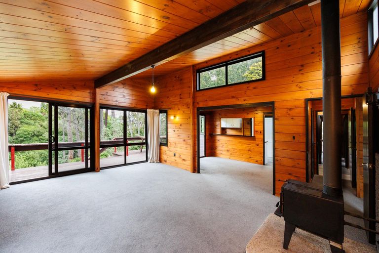 Photo of property in 5 Fernwood Place, Fitzherbert, Palmerston North, 4410