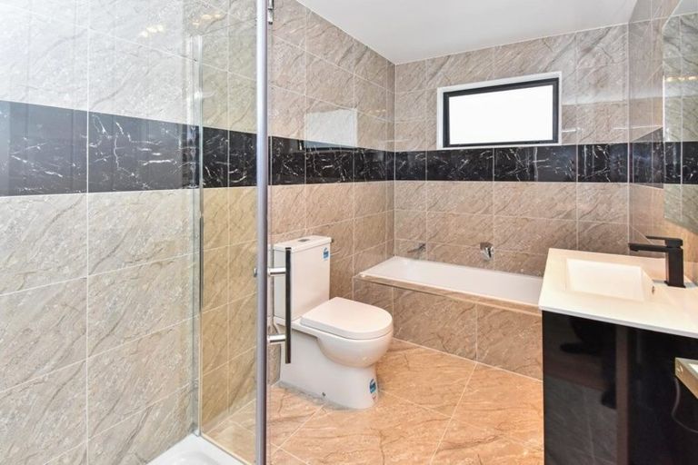 Photo of property in 19a Surrey Street, Hawera, 4610