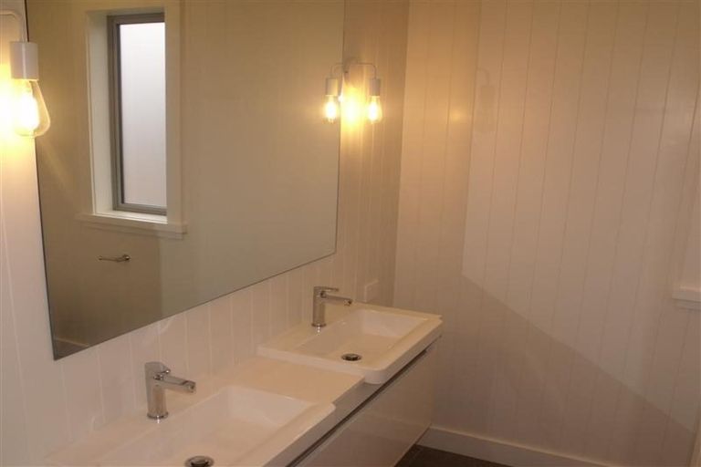 Photo of property in 24 Mchardy Street, Havelock North, 4130