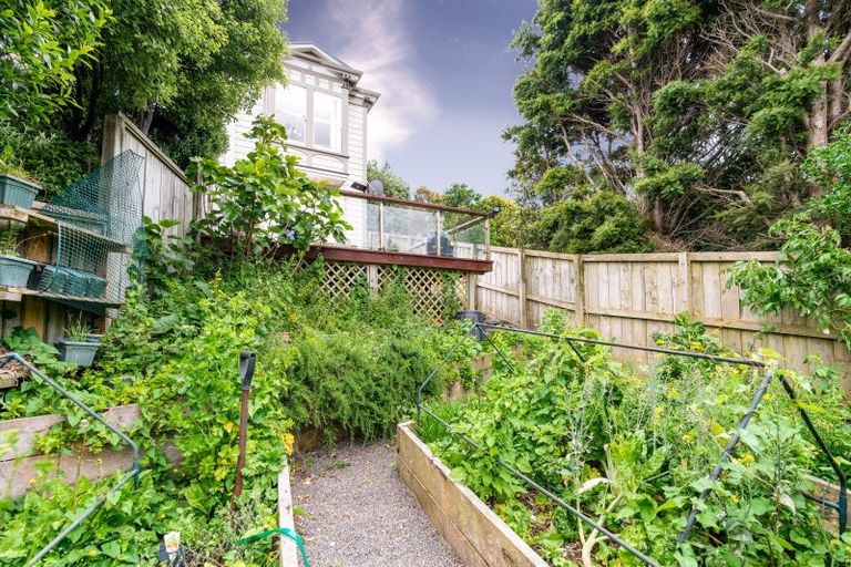 Photo of property in 24 Charlotte Avenue, Brooklyn, Wellington, 6021