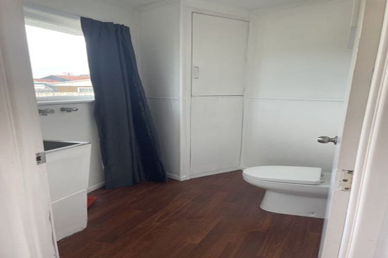 Photo of property in 12 Kohinoor Avenue, Mangere, Auckland, 2022