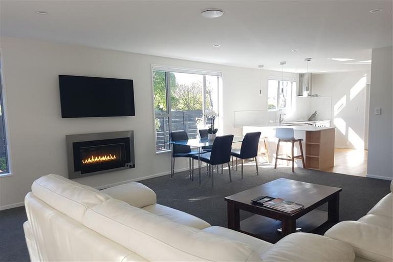 Photo of property in 1/33 Darvel Street, Riccarton, Christchurch, 8011