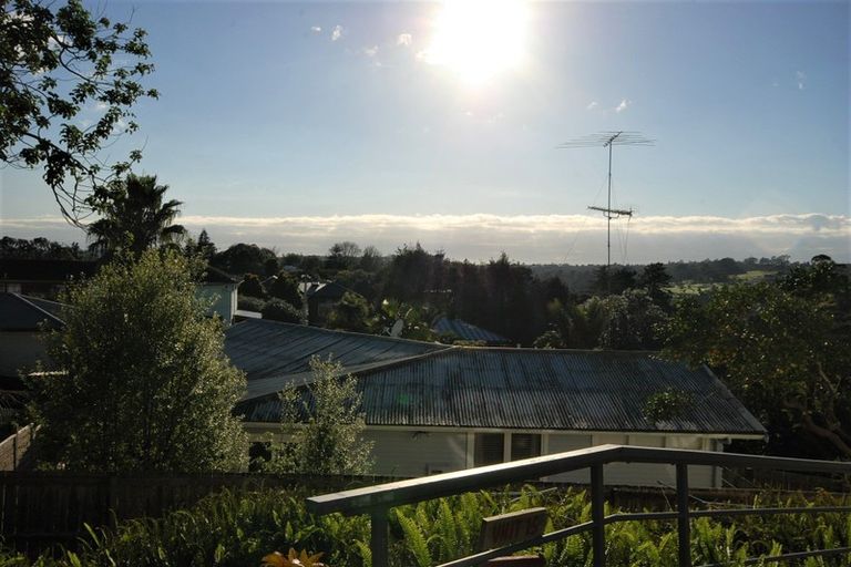 Photo of property in 8/19a Verbena Road, Birkdale, Auckland, 0626