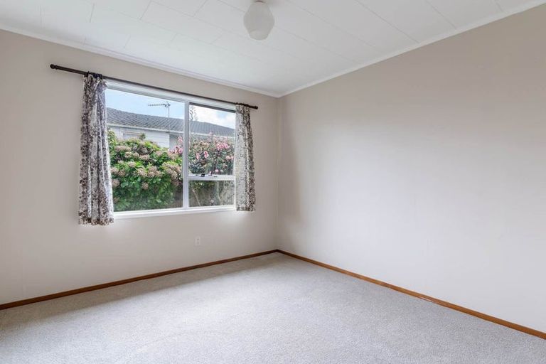 Photo of property in 22 Rowandale Avenue, Manurewa, Auckland, 2102