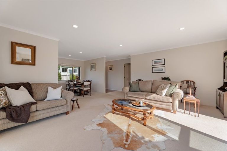 Photo of property in 6 Oteki Park Drive, Welcome Bay, Tauranga, 3112