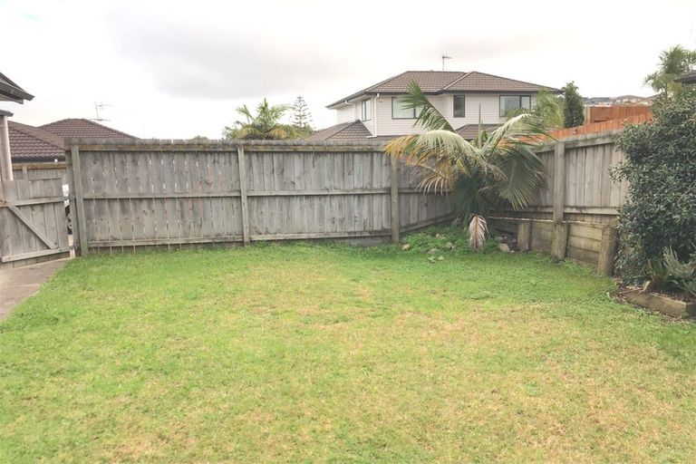 Photo of property in 18a Saralee Drive, Manurewa, Auckland, 2105