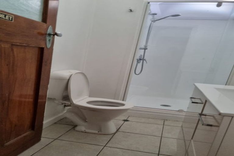 Photo of property in 48 Aurora Terrace, Kelburn, Wellington, 6012