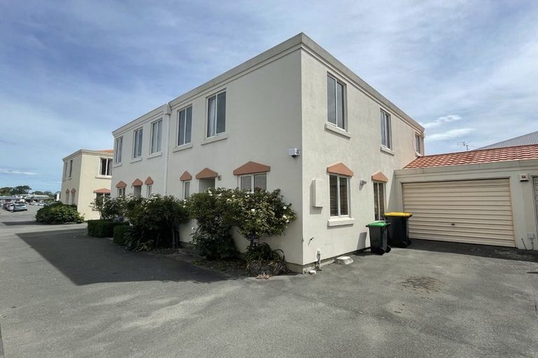 Photo of property in 66c Peverel Street, Riccarton, Christchurch, 8041