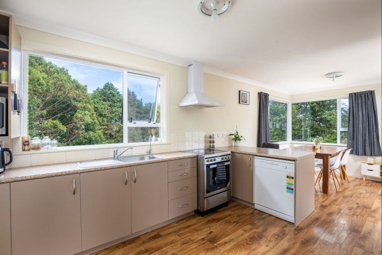 Photo of property in 136a Seaview Road, Westown, New Plymouth, 4310