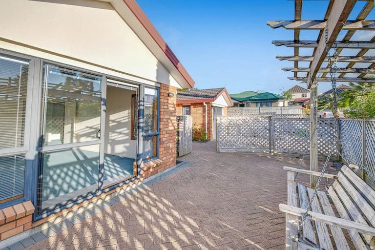 Photo of property in 10 Angel Way, Stanmore Bay, Whangaparaoa, 0932