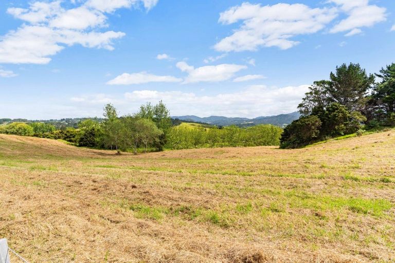 Photo of property in 2206 Cove Road, Mangawhai, 0573