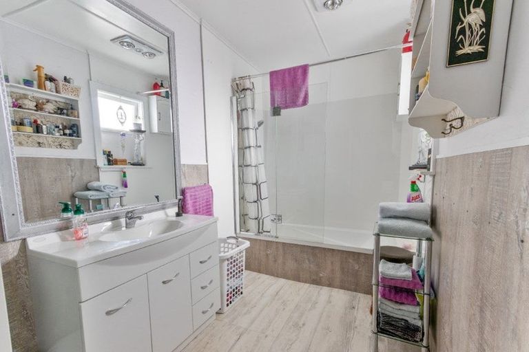 Photo of property in 11 Ahuru Street, Marton, 4710