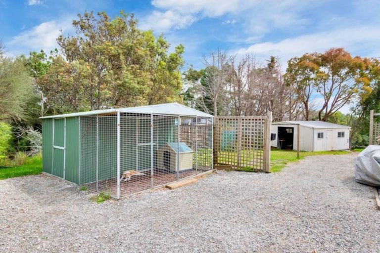 Photo of property in 69 Pipitiwai Drive, Helensville, Kaukapakapa, 0871