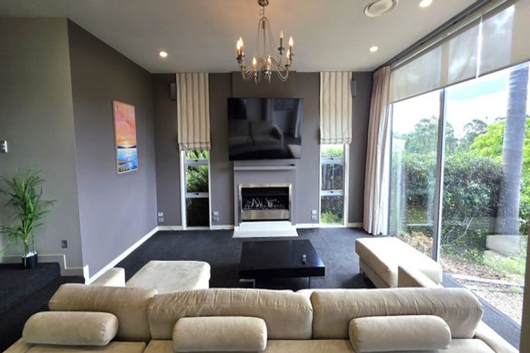 Photo of property in 34 Holcombrooke Lane, Welcome Bay, Tauranga, 3175