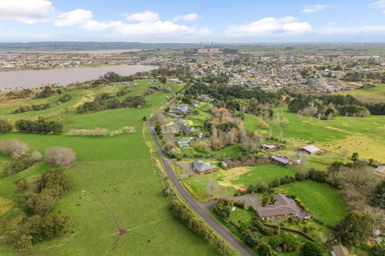 Photo of property in 193 Kimihia Road, Huntly, 3771
