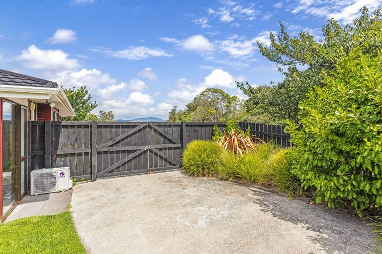 Photo of property in 37 Wood Leigh, Paraparaumu Beach, Paraparaumu, 5032